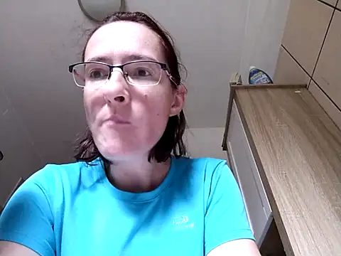 Milky hairy mommy online show from October 9, 2025, 8:26 am