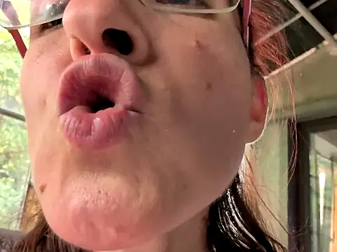 Milky hairy mommy online show from September 24, 2025, 2:34 pm