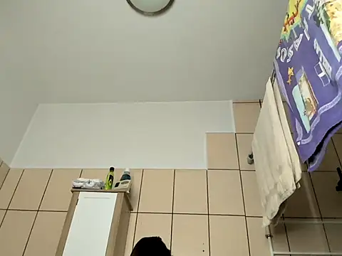 Milky hairy mommy online show from September 14, 2025, 6:52 pm