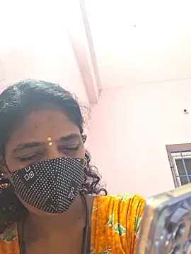 Snapshot of Tamil--Rani chatting on April 20, 2026, 2:18 pm Tamil--Rani online show from April 20, 2026, 2:18 pm