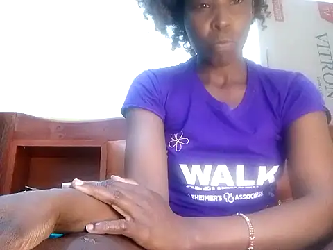 Claris2 online show from September 23, 2025, 7:10 pm