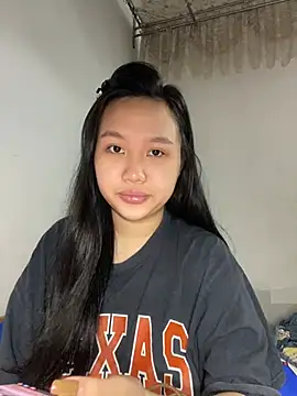 Snapshot of Odette68 chatting on July 2, 2026, 12:55 am Odette68 online show from July 2, 2026, 12:55 am