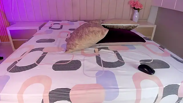 Snapshot of Littleolivia_ chatting on March 21, 2026, 3:16 pm Littleolivia online show from March 21, 2026, 3:16 pm