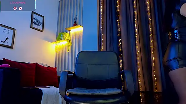 selena rogue online show from February 18, 2026, 11:28 am