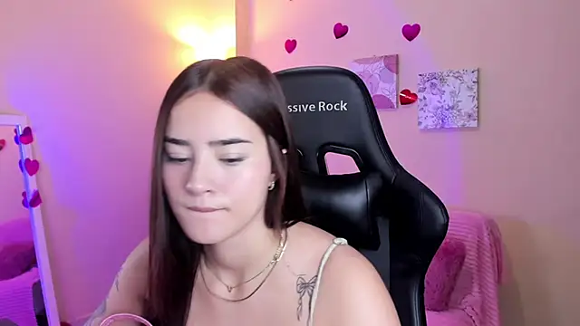 Veronica isaza   online show from March 21, 2025, 12:28 pm