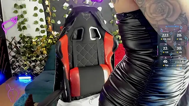 cocochanell6666 online show from November 20, 2025, 6:47 am