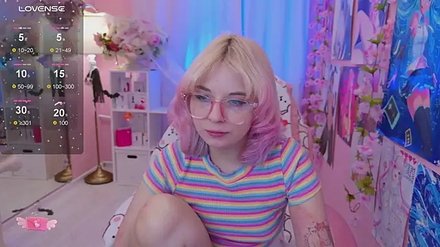 Coconut Mia online show from October 22, 2025, 4:17 pm