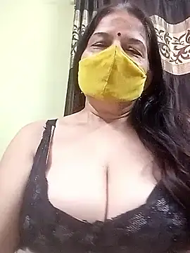 Snapshot of IndianAngle chatting on May 10, 2026, 10:41 am IndianAngle online show from May 10, 2026, 10:41 am