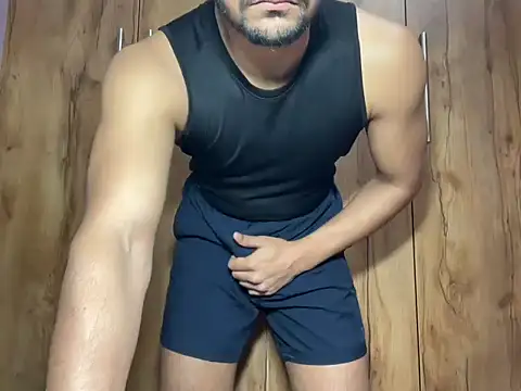 dhnropmoc008 online show from January 12, 2026, 4:25 pm