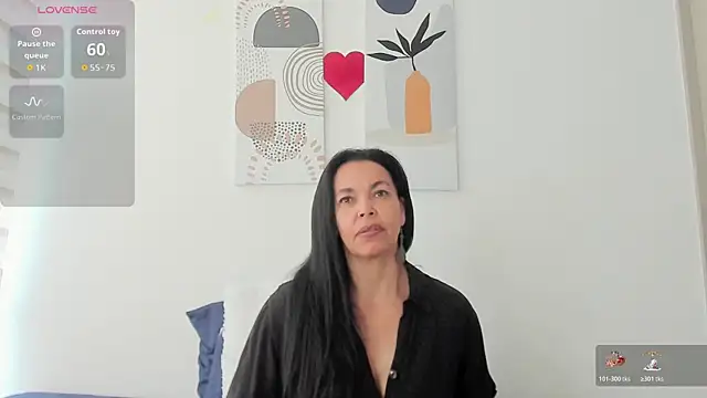 Evawalker  online show from May 28, 2026, 2:56 pm