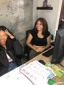 Snapshot of AndreaPinkNaughty chatting on February 26, 2025, 10:04 pm AndreaPinkNaughty online show from February 26, 2025, 10:04 pm