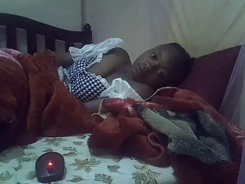 Snapshot of Amanda255 chatting on September 15, 2025, 4:02 am Amanda255 online show from September 15, 2025, 4:02 am