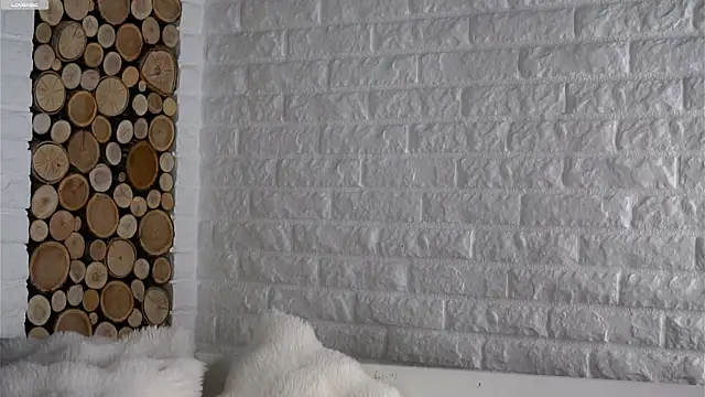 Snapshot of LowOncoming chatting on October 10, 2025, 4:02 am LowOncoming online show from October 10, 2025, 4:02 am