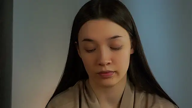 Snapshot of LowOncoming chatting on February 22, 2025, 6:50 am LowOncoming online show from February 22, 2025, 6:50 am