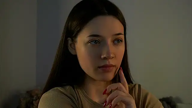 Snapshot of LowOncoming chatting on March 3, 2025, 1:07 am LowOncoming online show from March 3, 2025, 1:07 am