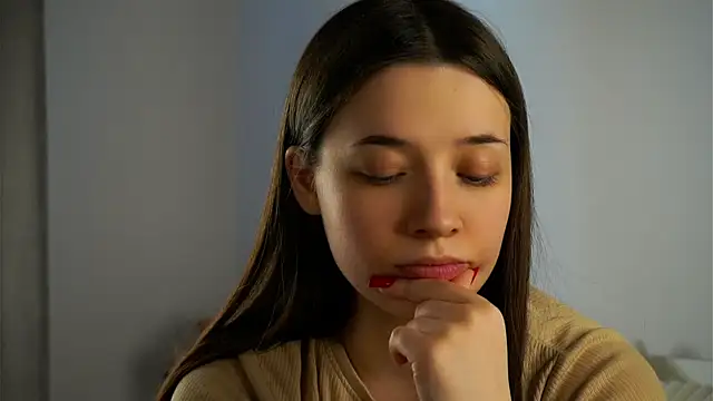 Snapshot of LowOncoming chatting on March 3, 2025, 7:13 am LowOncoming online show from March 3, 2025, 7:13 am