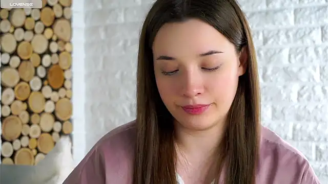 Snapshot of LowOncoming chatting on November 24, 2025, 2:11 am LowOncoming online show from November 24, 2025, 2:11 am