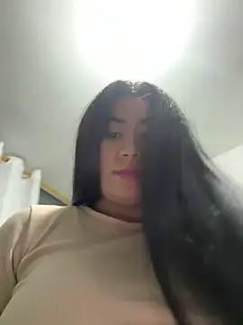  MadiLee  online show from February 27, 2025, 5:18 am