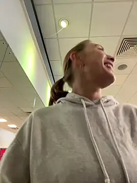 Pollypearson online show from January 21, 2025, 11:13 am