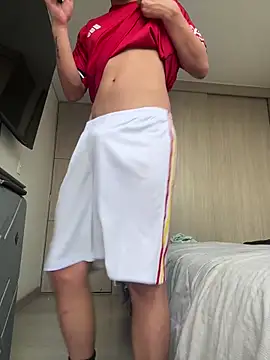 Snapshot of pipeynick chatting on February 28, 2026, 8:52 pm pipeynick online show from February 28, 2026, 8:52 pm