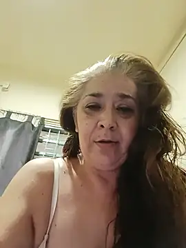sarethdeivy  online show from July 3, 2026, 5:58 am