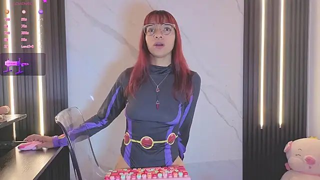 Scarlet Red  online show from February 11, 2026, 12:27 pm