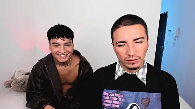 sweet boys xx online show from October 29, 2025, 12:37 pm