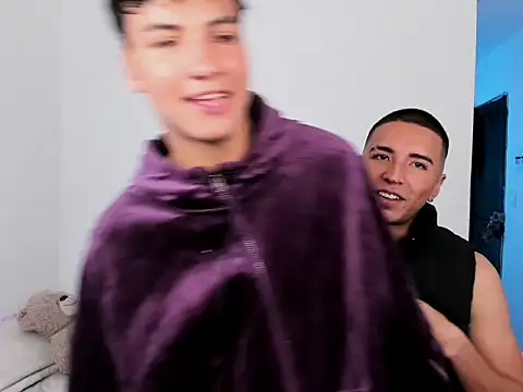 sweet boys xx online show from November 9, 2025, 12:31 pm