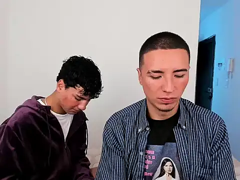 sweet boys xx online show from November 13, 2025, 12:53 pm