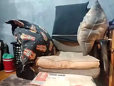 Snapshot of bumbumtatuado chatting on November 19, 2025, 11:49 pm bumbumtatuado online show from November 19, 2025, 11:49 pm