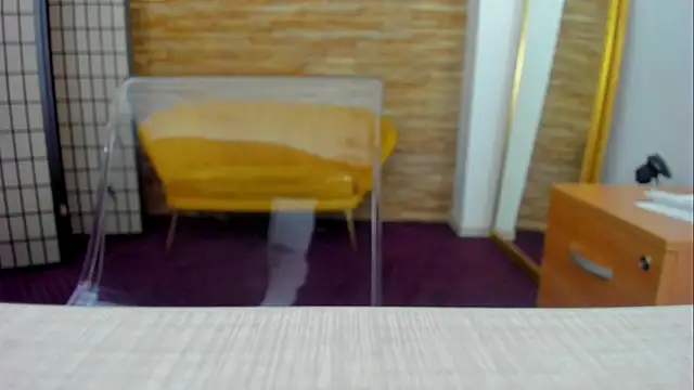 AishaRouhi online show from November 2, 2025, 5:12 am