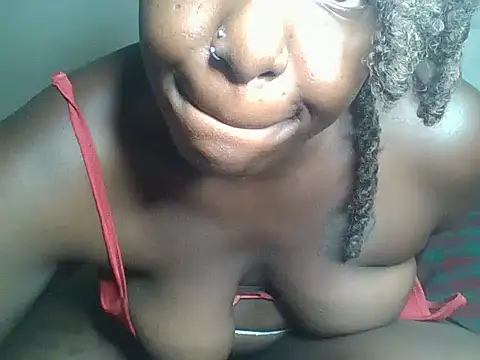 Snapshot of IAm_Katie chatting on February 19, 2025, 10:42 pm IAm Katie online show from February 19, 2025, 10:42 pm