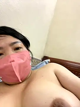 Snapshot of Hachi_Sweetbabie_ chatting on October 8, 2025, 11:38 pm Hachi Sweetbabie online show from October 8, 2025, 11:38 pm