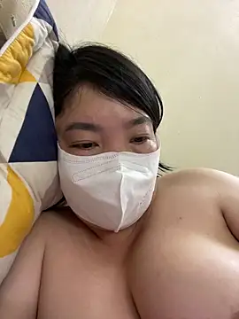 Snapshot of Hachi_Sweetbabie_ chatting on February 8, 2026, 12:58 pm Hachi Sweetbabie online show from February 8, 2026, 12:58 pm