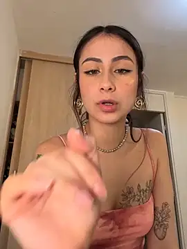 Snapshot of juanasnz99 chatting on February 14, 2026, 2:34 am juanasnz99 online show from February 14, 2026, 2:34 am