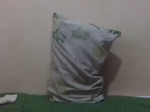 Snapshot of Sexxy_bre chatting on October 30, 2025, 9:18 am Sexxy bre online show from October 30, 2025, 9:18 am