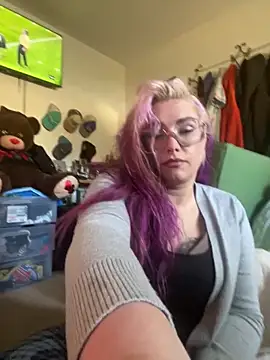 Lalalynn online show from December 2, 2025, 7:15 pm