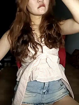 Snapshot of Girl20sexy chatting on April 6, 2026, 4:19 pm Girl20sexy online show from April 6, 2026, 4:19 pm