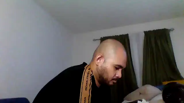 Snapshot of JooveyRose chatting on November 15, 2025, 1:48 pm JooveyRose online show from November 15, 2025, 1:48 pm