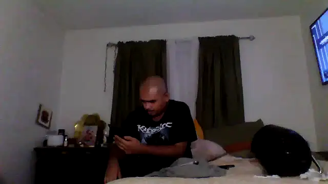 Snapshot of JooveyRose chatting on October 5, 2025, 4:14 am JooveyRose online show from October 5, 2025, 4:14 am