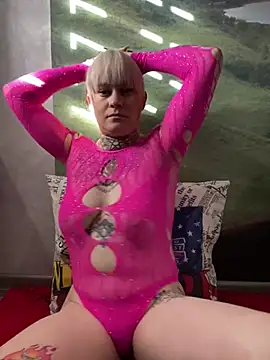 poussichienne online show from January 31, 2025, 1:02 pm