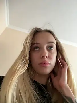 enjoy my beauty online show from May 10, 2026, 6:39 am