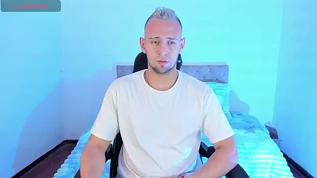 Snapshot of Damon_Bakert chatting on February 3, 2026, 3:28 pm Damon Bakert online show from February 3, 2026, 3:28 pm