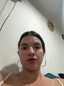 Snapshot of annavi_ chatting on July 8, 2026, 1:08 am annavi online show from July 8, 2026, 1:08 am