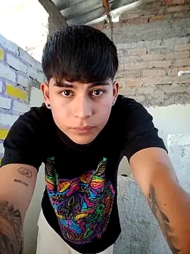 Snapshot of Lukas_strong chatting on September 14, 2025, 4:18 pm Lukas strong online show from September 14, 2025, 4:18 pm