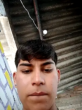 Snapshot of Lukas_strong chatting on September 18, 2025, 6:11 pm Lukas strong online show from September 18, 2025, 6:11 pm