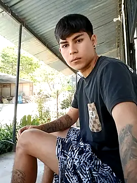 Snapshot of Lukas_strong chatting on September 23, 2025, 2:46 pm Lukas strong online show from September 23, 2025, 2:46 pm