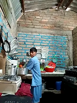 Snapshot of Lukas_strong chatting on September 10, 2025, 4:06 pm Lukas strong online show from September 10, 2025, 4:06 pm