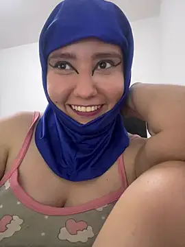 Snapshot of hannahayat chatting on April 28, 2026, 10:36 pm hannahayat online show from April 28, 2026, 10:36 pm
