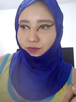 Snapshot of hannahayat chatting on May 27, 2026, 10:28 pm hannahayat online show from May 27, 2026, 10:28 pm